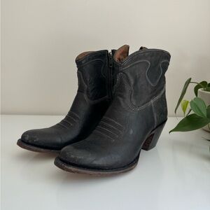 Vintage Lucchese Cowboy Boots (Short)